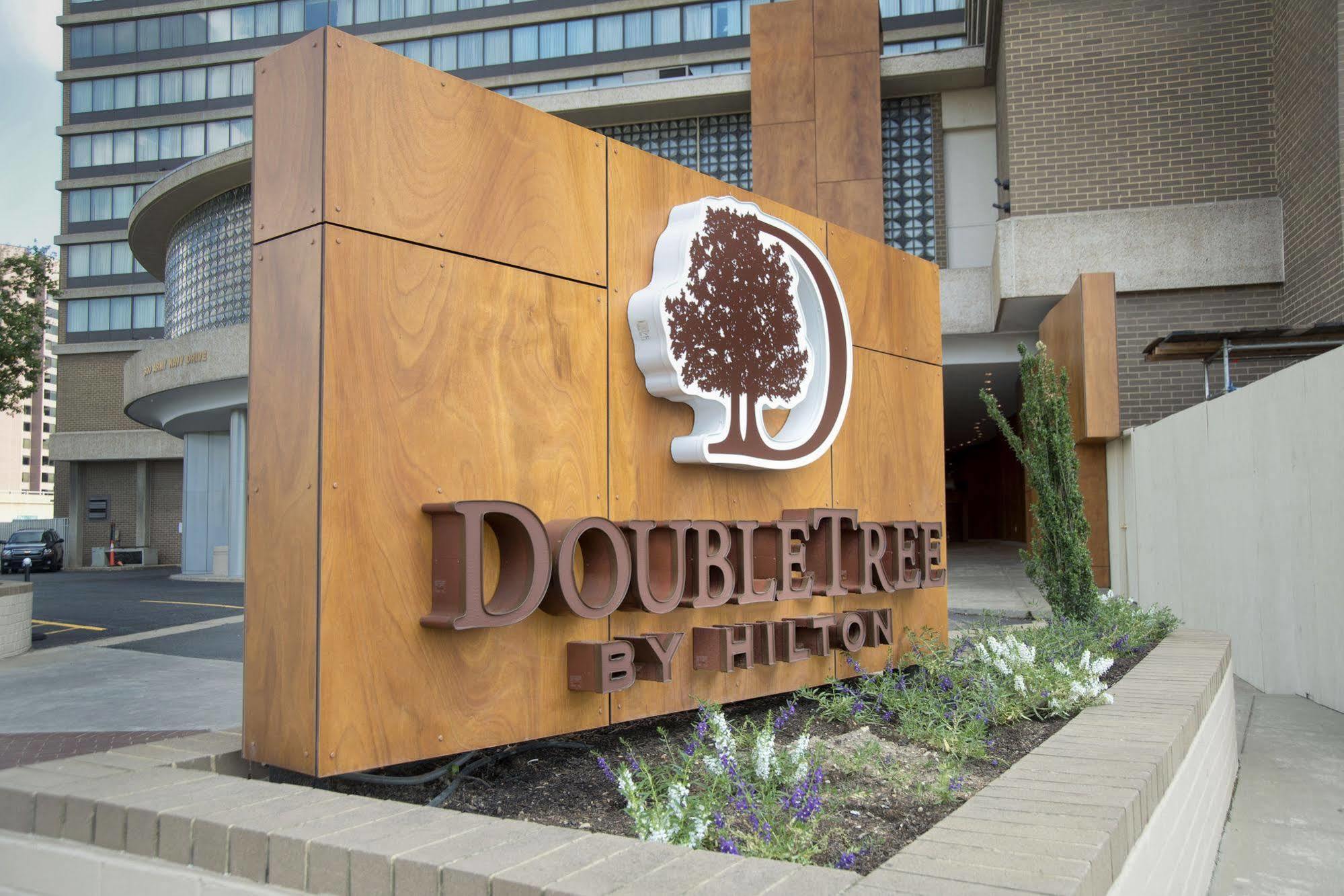 Hotel Doubletree By Hilton Washington Dc - Crystal City Arlington Exterior foto